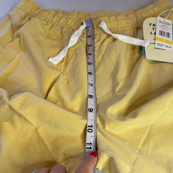 Trunks Swimwear Land To Water 360 Stretch Shorts Wild Honey Yellow Size M - Picture 9 of 13